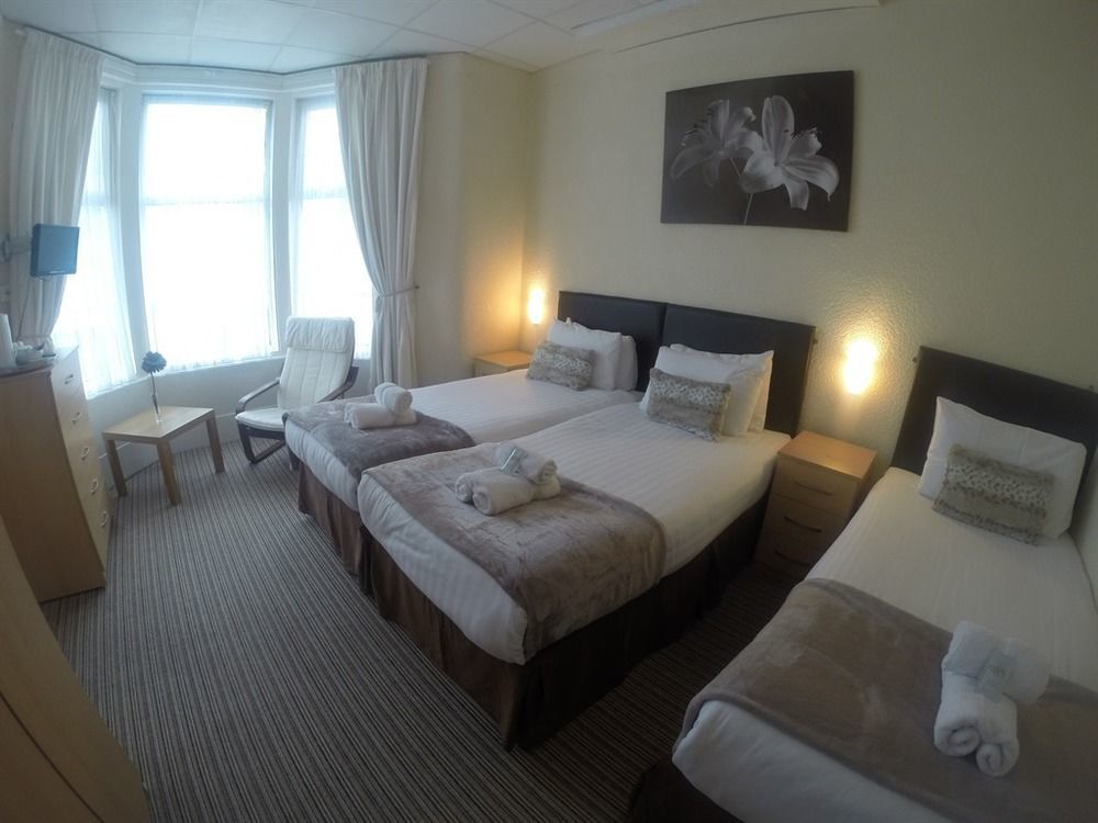 แฮปปี้ รีเทร์น โฮเทล Hotel แบล็คพูล ภายนอก รูปภาพ